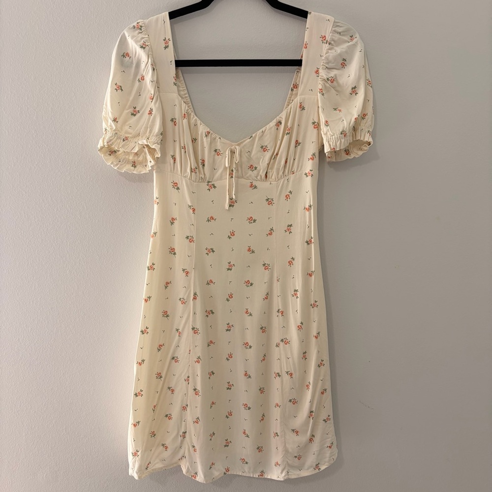 Urban Outfitters Cream Floral Puff Sleeve Smocked Mini Dress Small 🌸
